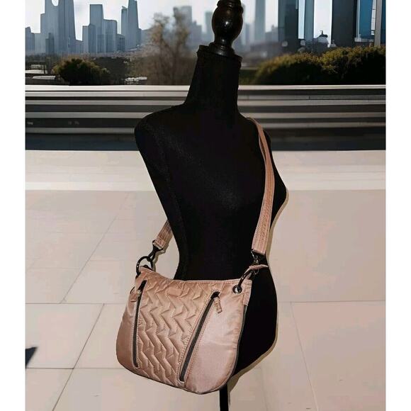 New! LUG Swivel Convertible Crossbody Bag RFID Protection $75 - Picture 1 of 11